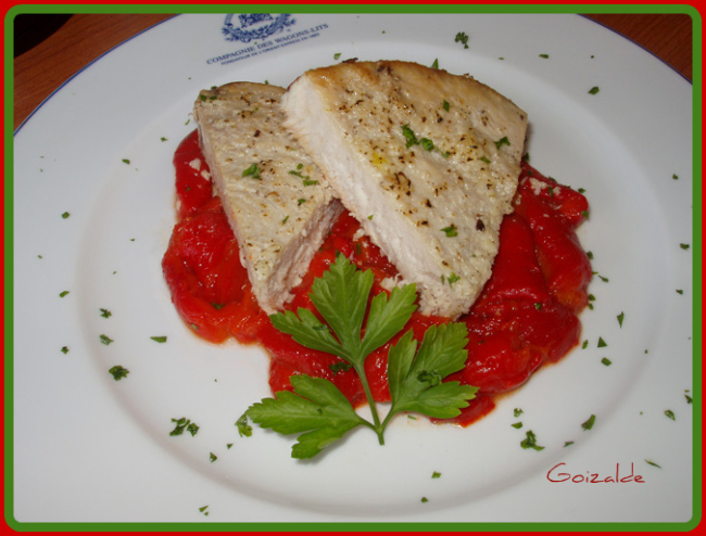 BONITO AL HORNO CON PIMIENTOS ASADOS