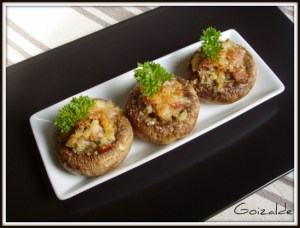 champiñones rellenos gratinados